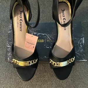 Juicy Couture Black Sandals with Gold Chain